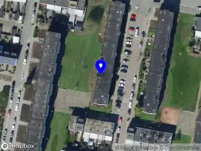 Ambulance met grote spoed naar de Stavenissestraat in Rotterdam