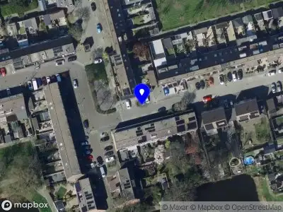 Brandweer met grote spoed naar de Wikkedreef in Spijkenisse vanwege middelgrote brand