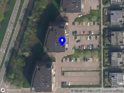 Brandweer met gepaste spoed naar de Jupiterstraat in Rotterdam vanwege een liftopsluiting