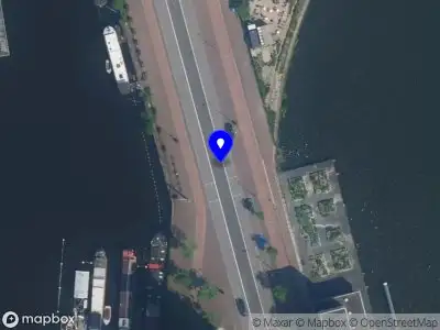 Snelheidscontrole op Westerdoksdijk te Amsterdam