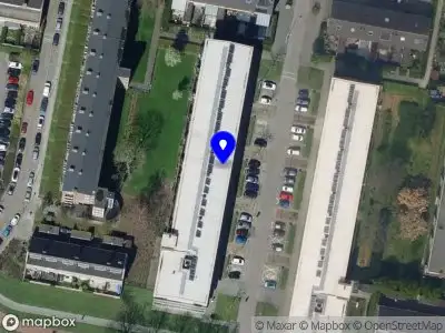 Ambulance met grote spoed naar de Zierikzeestraat in Rotterdam