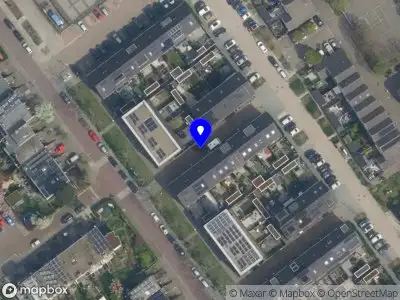 Ambulance met grote spoed naar de Kogelgieterij in Delft