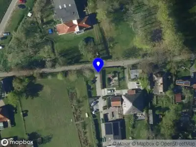 Ambulance met grote spoed naar de Binnenweg in Schoorl