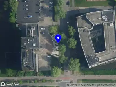 Ambulance met gepaste spoed naar de Prof. W.H. Keesomlaan in Amstelveen