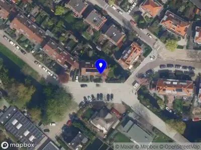 Ambulance met grote spoed naar de C.N.A.Looslaan in Rotterdam
