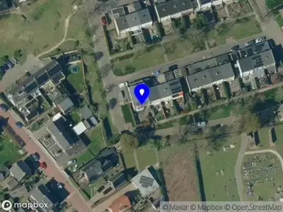 Brandweer met grote spoed naar de Lutgardastraat in 's-Heerenberg vanwege waarnemen gaslucht