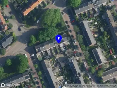 Brandweer met gepaste spoed naar de Jan van Gentstraat in Badhoevedorp vanwege waarnemen gaslucht