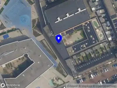 Ambulance met grote spoed naar de Panamaplein in 's-Gravenhage