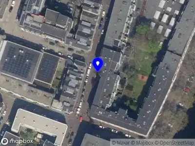 Ambulance met grote spoed naar de Zwaanshals in Rotterdam