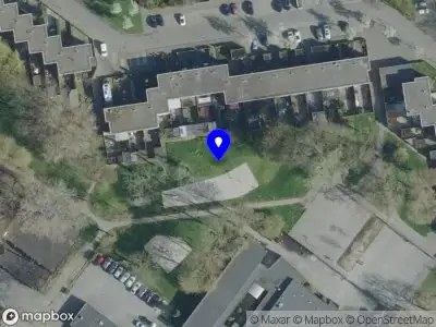 Politie naar de Van Schuylenburgweg in Nijmegen vanwege aanrijding met letsel