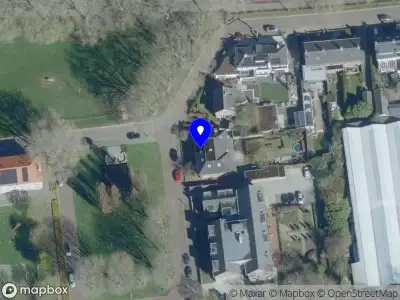 Brandweer met gepaste spoed naar de 53RD Welsh Divisionplein in 's-Hertogenbosch vanwege een buitenbrand