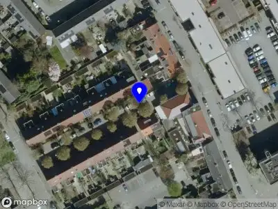 Brandweer met gepaste spoed naar de Kabelstraat in Eindhoven vanwege een buitenbrand