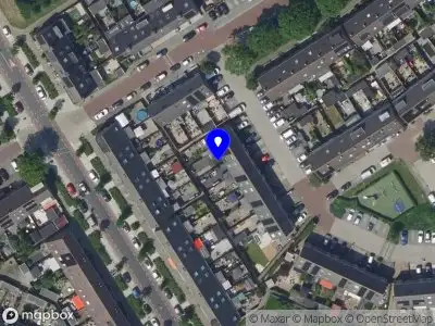 Ambulance met gepaste spoed naar de Johanna Naber-erf in Dordrecht