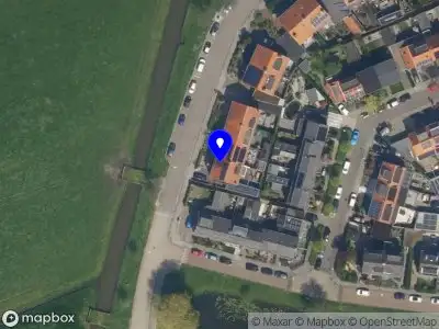 Ambulance met grote spoed naar de Koningin Julianaweg in Maasland