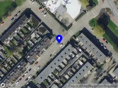 Ambulance met grote spoed naar de Begoniastraat in Ridderkerk