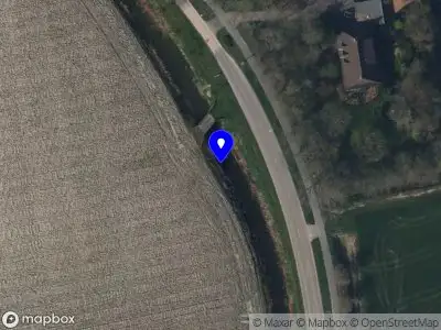 Brandweer en politie met grote spoed naar de Hantumerwei in Ternaard vanwege gebouwbrand