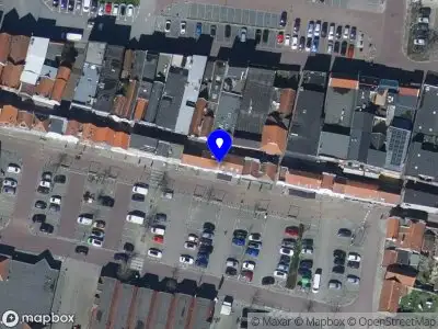 Ambulance met grote spoed naar de Westdijk in Middelharnis