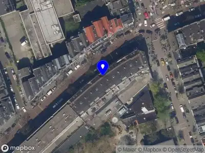 Ambulance met gepaste spoed naar de Nieuwe Binnenweg in Rotterdam