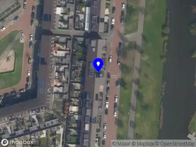 Ambulance met grote spoed naar de Dick Ketstraat in Rotterdam