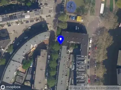 Ambulance met gepaste spoed naar de Zwaanshals in Rotterdam