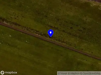 Ambulance met grote spoed naar de Nieuwlanderweg in De Waal