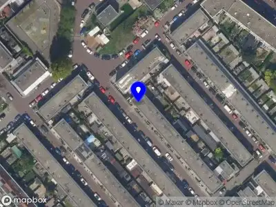 Ambulance met gepaste spoed naar de Heer Arnoldstraat in Rotterdam