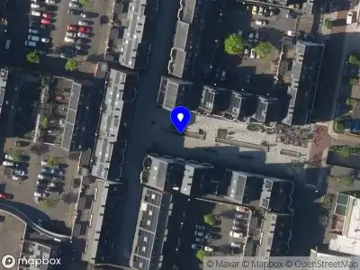 Brandweer met gepaste spoed naar de Kooikersgracht in Leusden vanwege stankoverlast