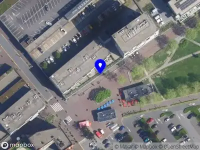 Politie naar de Rio de Janeiroplein in Almere vanwege aanrijding met letsel