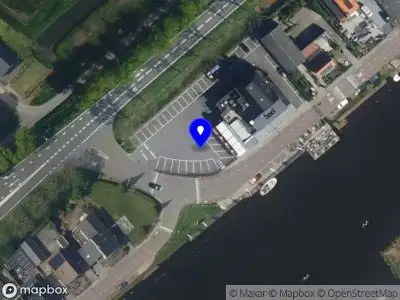 Ambulance met gepaste spoed naar de Leimuiderdijk in Leimuiderbrug