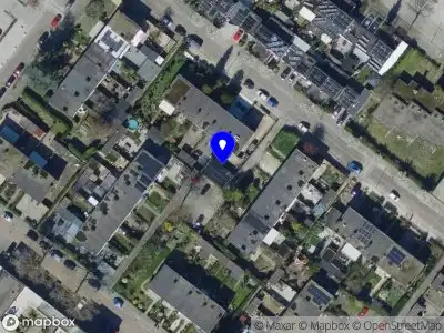 Ambulance met gepaste spoed naar de Harderpad in Hoogvliet Rotterdam