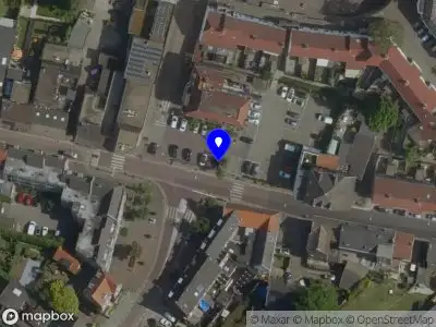 Brandweer en politie met grote spoed naar de Dorpsstraat in Schinnen vanwege stankoverlast