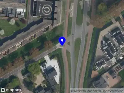 Ambulance met gepaste spoed naar de Wollefoppenweg in Rotterdam