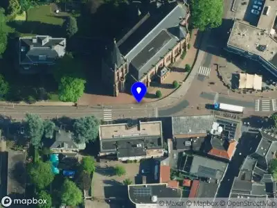 Politie naar de Kerkstraat in Raalte vanwege aanrijding met letsel