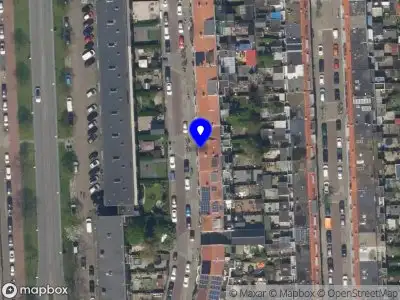Ambulance met gepaste spoed naar de Vlaardingerdijk in Schiedam