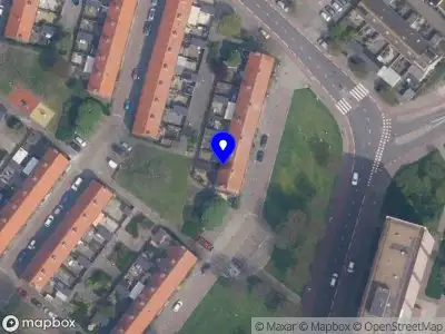 Ambulance met grote spoed naar de Van Warwyckstraat in Hoek van Holland