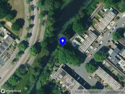 Brandweer met grote spoed naar de Aristotelesstraat in Apeldoorn vanwege gebouwbrand