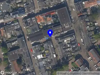 Ambulance met gepaste spoed naar de Dwarsstraat in Vlaardingen