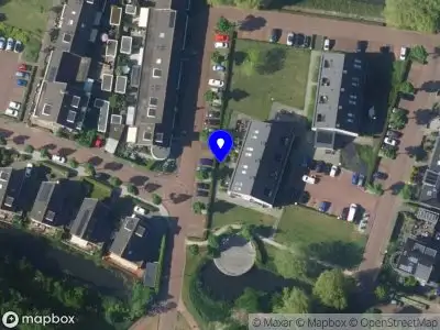 Brandweer met gepaste spoed naar de Meervalweg in Eemnes vanwege een buitenbrand