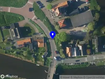 Ambulance naar de Huigendijk in Ursem vanwege ongeval met letsel