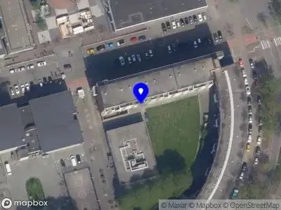 Ambulance met grote spoed naar de Grote Beer in Rotterdam