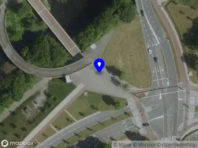 Brandweer met gepaste spoed naar de Frontensingel in Maastricht vanwege een buitenbrand