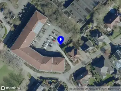 Brandweer met grote spoed naar de Uijlenborg in Berlicum vanwege gebouwbrand