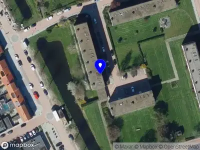 Ambulance met gepaste spoed naar de Aagje Dekenstraat in Spijkenisse