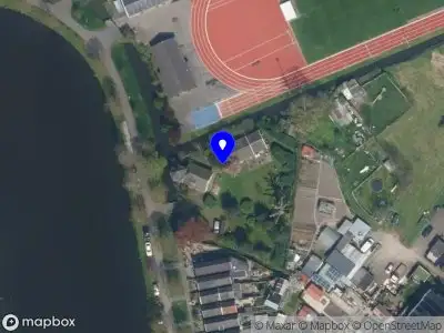 Politie met grote spoed naar de Lekdijk-West in Schoonhoven vanwege personen te water