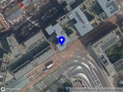 Brandweer met gepaste spoed naar de Zuidpoort in Delft