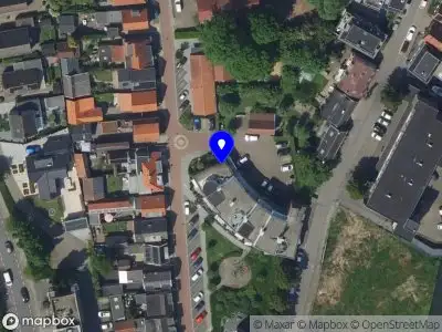 Ambulance met grote spoed naar de Boorstraat in Hardinxveld-Giessendam