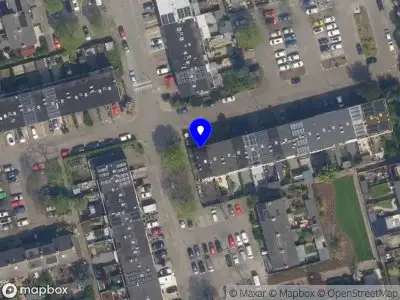 Ambulance met grote spoed naar de Pijpbloem in Rotterdam