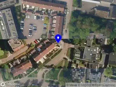 Ambulance met grote spoed naar de Koningin Julianalaan in Mijdrecht