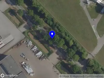 Brandweer en politie met grote spoed naar de Metaalweg in Venray vanwege middelgrote brand