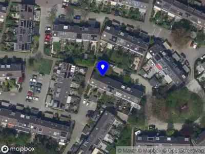 Ambulance met grote spoed naar de Forsitiadal in Leiden